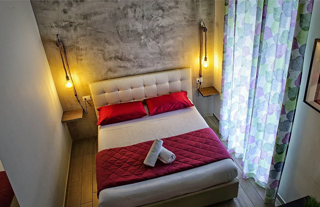 Napoli City Rooms-1